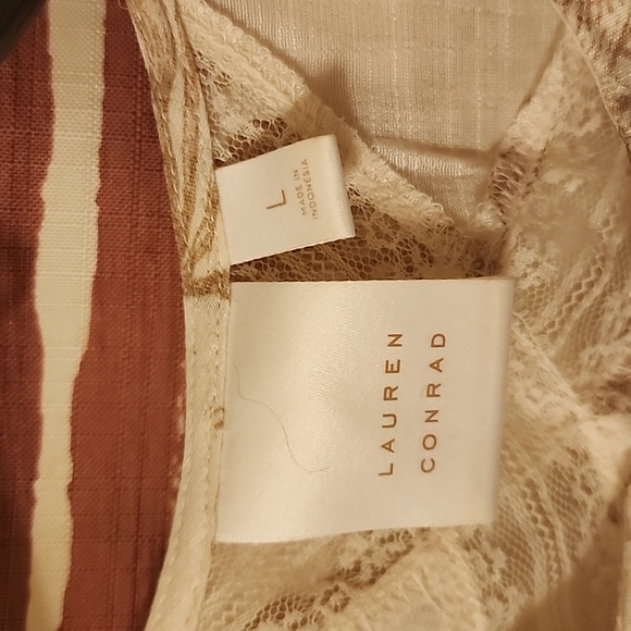 SLEEVELESS BLOUSE - Picture 2 of 4